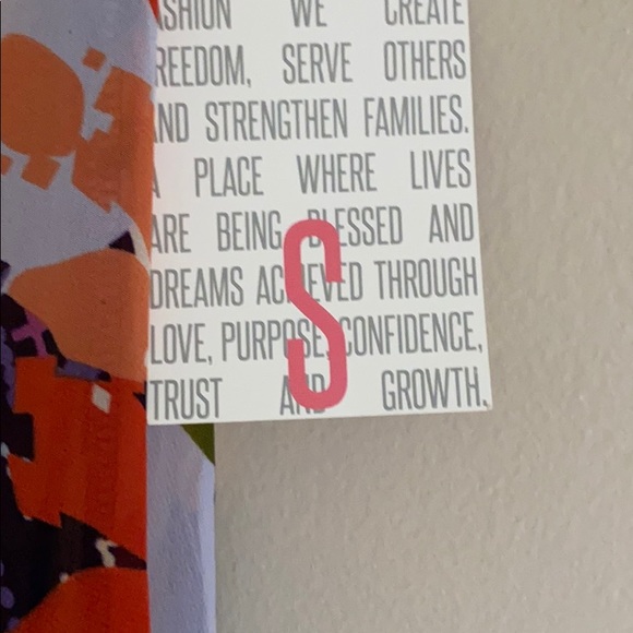 LulaRoe Lola Skirt Size Small - Picture 4 of 5